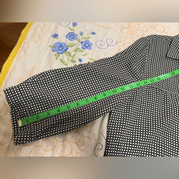 Black and white checkered pattern long sleeve blouse - Picture 8 of 15